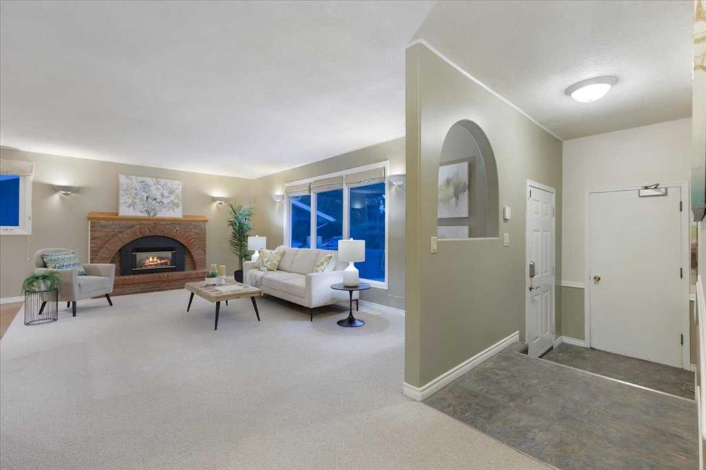 Fourth View of 124 Oakmoor Place SW, Oakridge, Calgary, Alberta, T2V 4A3
