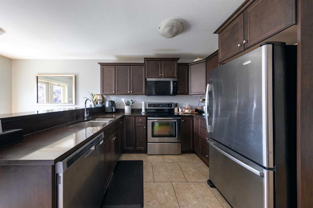 Fourth View of 20, 1407 53 Avenue , College Park, Lloydminster, Alberta, T9V2J5