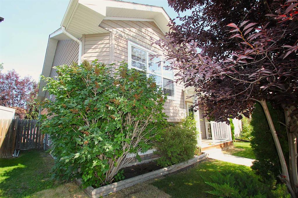 Fourth View of 264 Vanson Close , Vanier Woods, Red Deer, Alberta, T4R 0G6