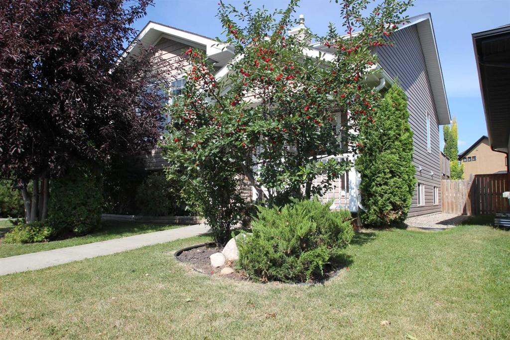 Fifth View of 264 Vanson Close , Vanier Woods, Red Deer, Alberta, T4R 0G6