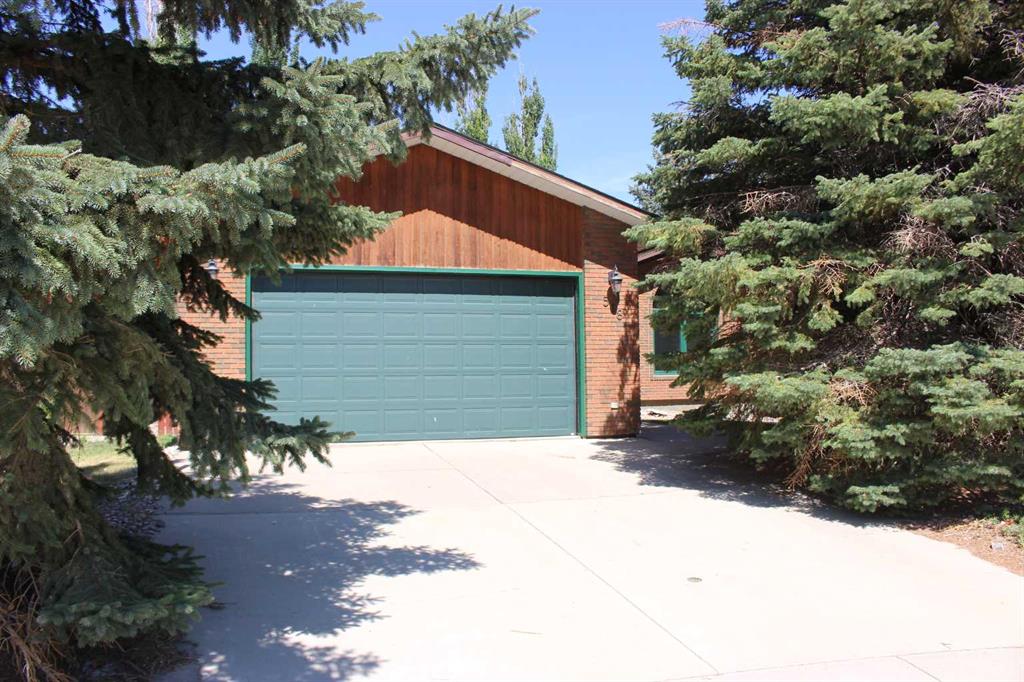 518 Maple Crescent , A2334646, Alberta,