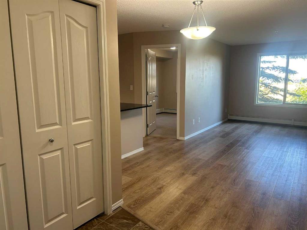 Fifth View of 105, 355 Taralake Way NE, Taradale, Calgary, Alberta, T3J 0M1
