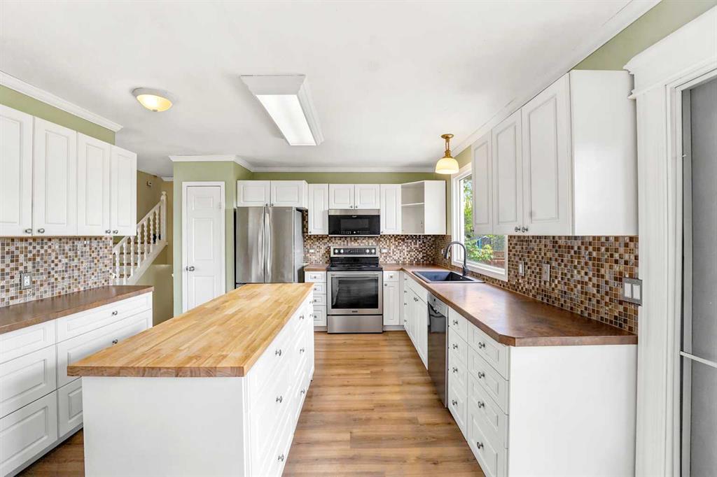 Third View of 45 Northstar Drive , Fairway Heights, Lacombe, Alberta, T4L 1R7