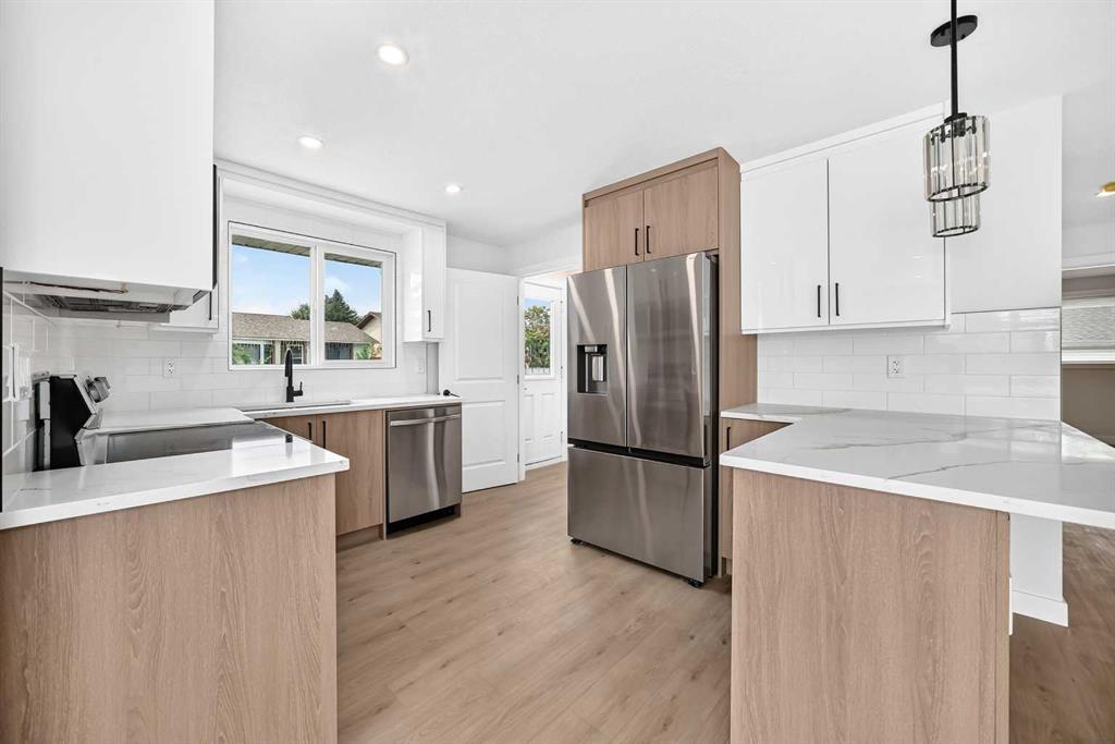 Fifth View of 4 Abingdon Court NE, Abbeydale, Calgary, Alberta, T2A 6S5
