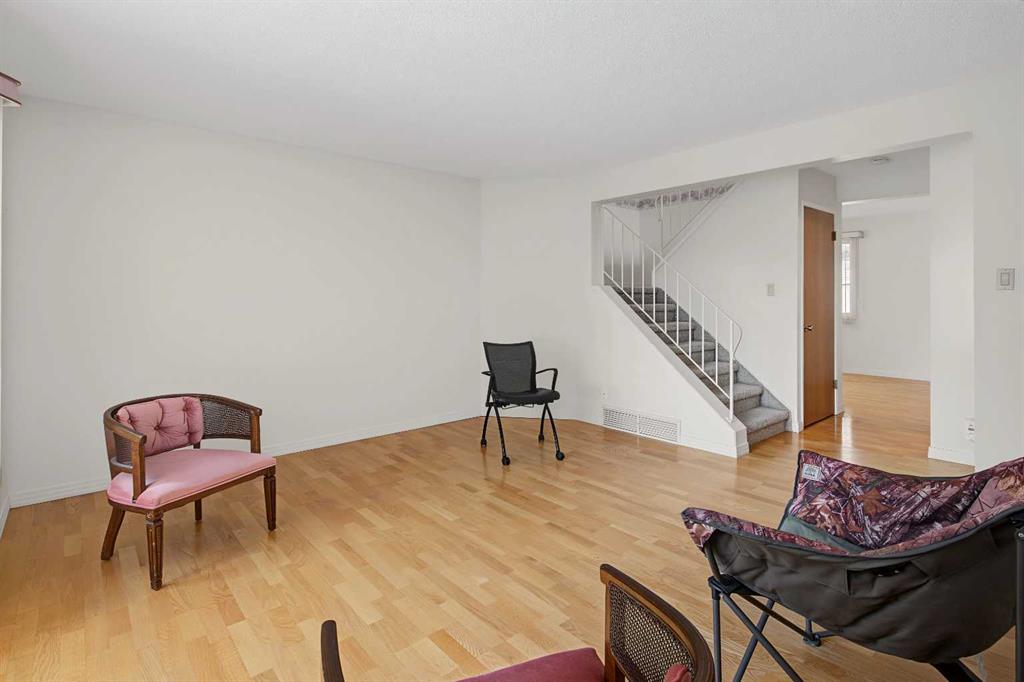Third View of 3414 Morley Trail NW, Charleswood, Calgary, Alberta, T2M 4H4