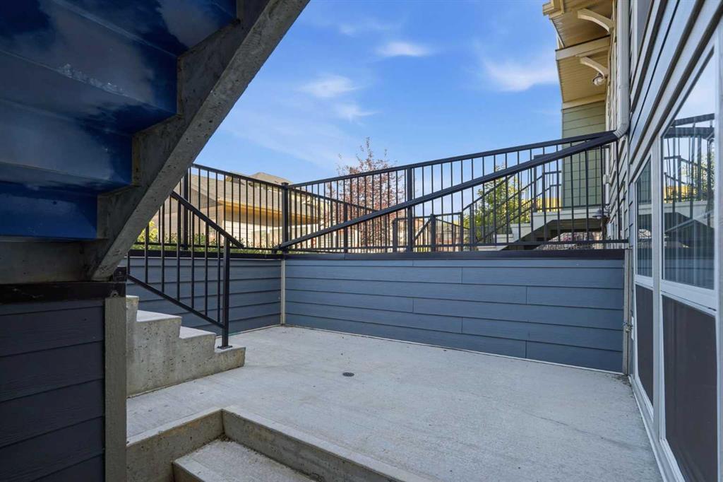 Fifth View of 124 Cranbrook Square SE, Cranston, Calgary, Alberta, T3M 3E3