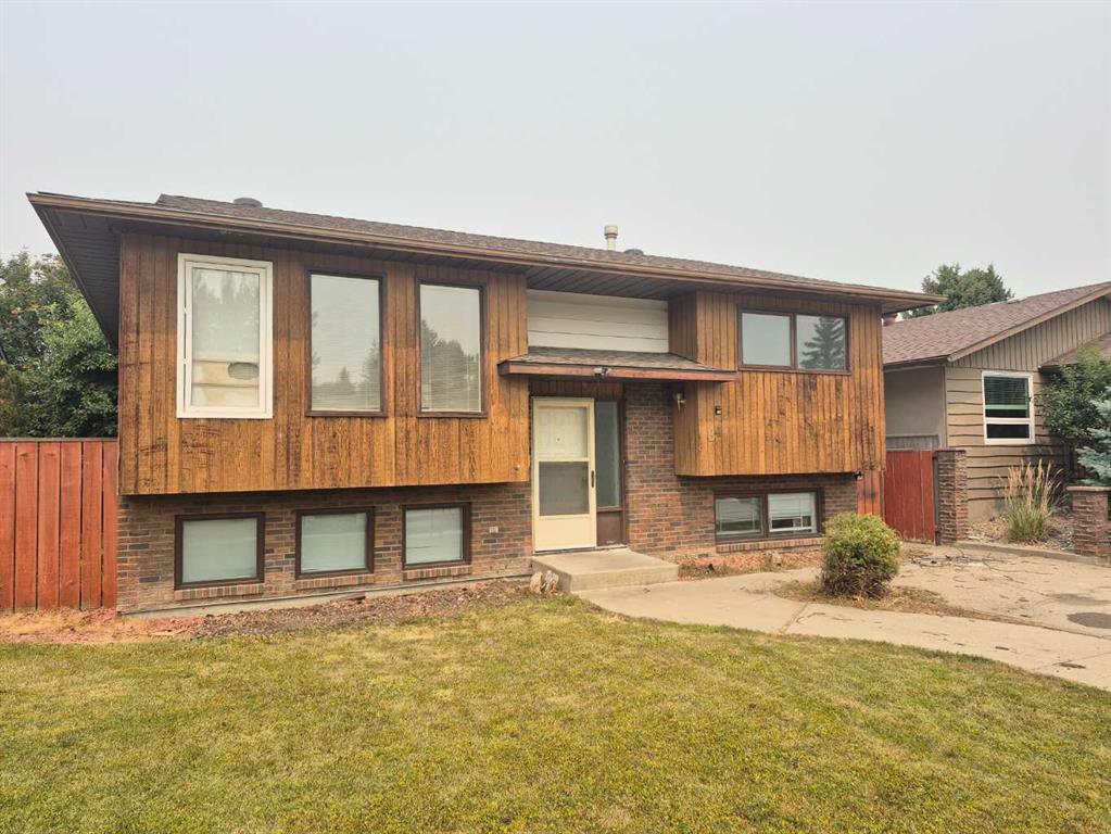 84 Eton Road W, A2334862, Alberta,