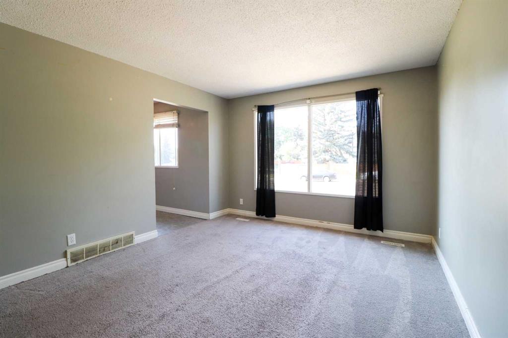 Fifth View of 71 Laval Boulevard W, Varsity Village, Lethbridge, Alberta, T1K 4E1