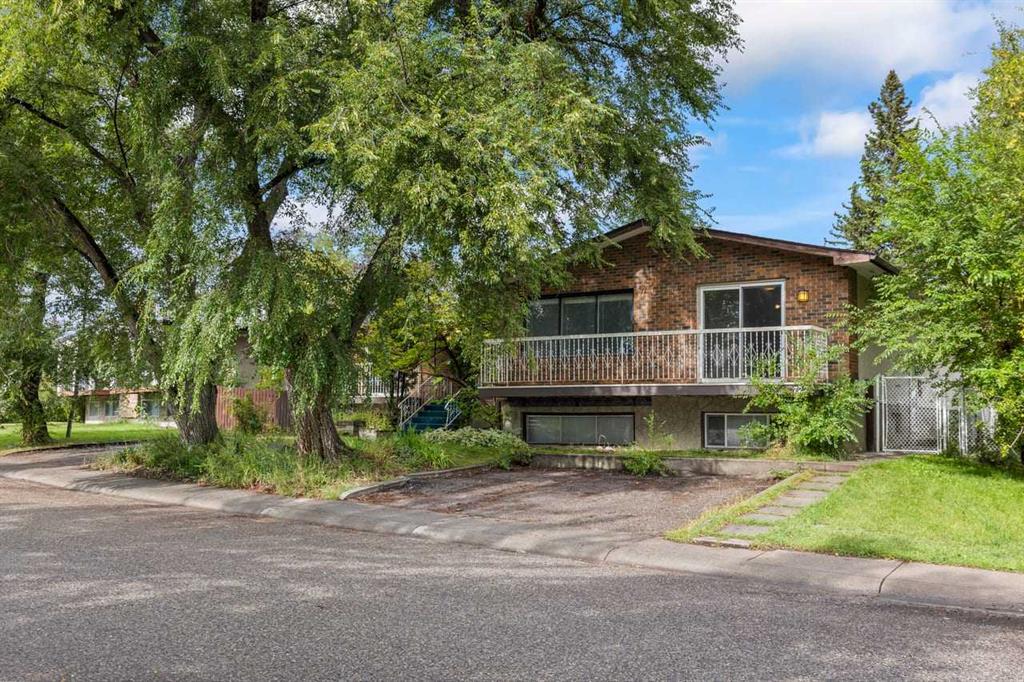 Second View of 724 Canfield Way SW, Canyon Meadows, Calgary, Alberta, T2W 1K1