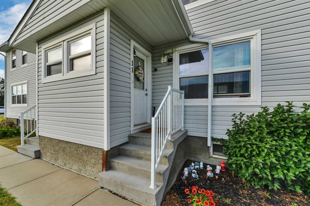 Third View of 11 Poplar Crescent , NONE, Springbrook, Alberta, T4S 1V3