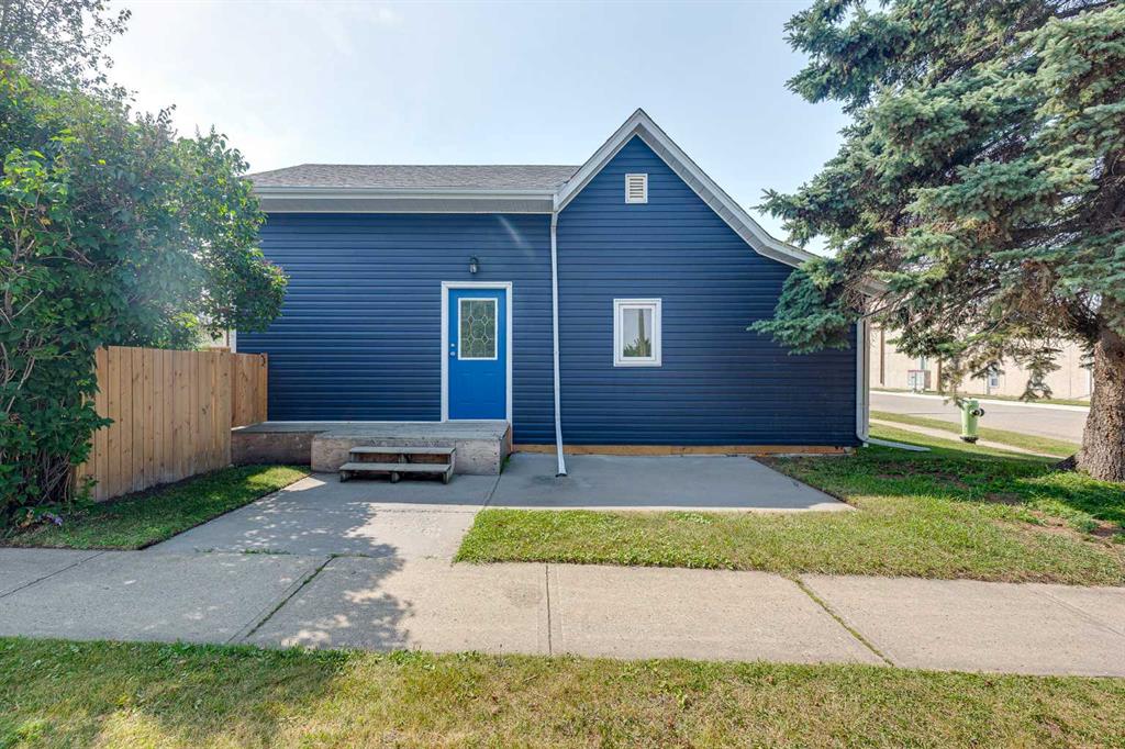 Third View of 4903 48 Street , Central Innisfail, Innisfail, Alberta, T4G1N1
