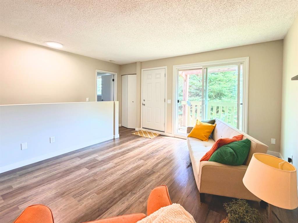 Fifth View of 5946, 45 A Avenue , Downtown Lacombe, Lacombe, Alberta, T4L1V7