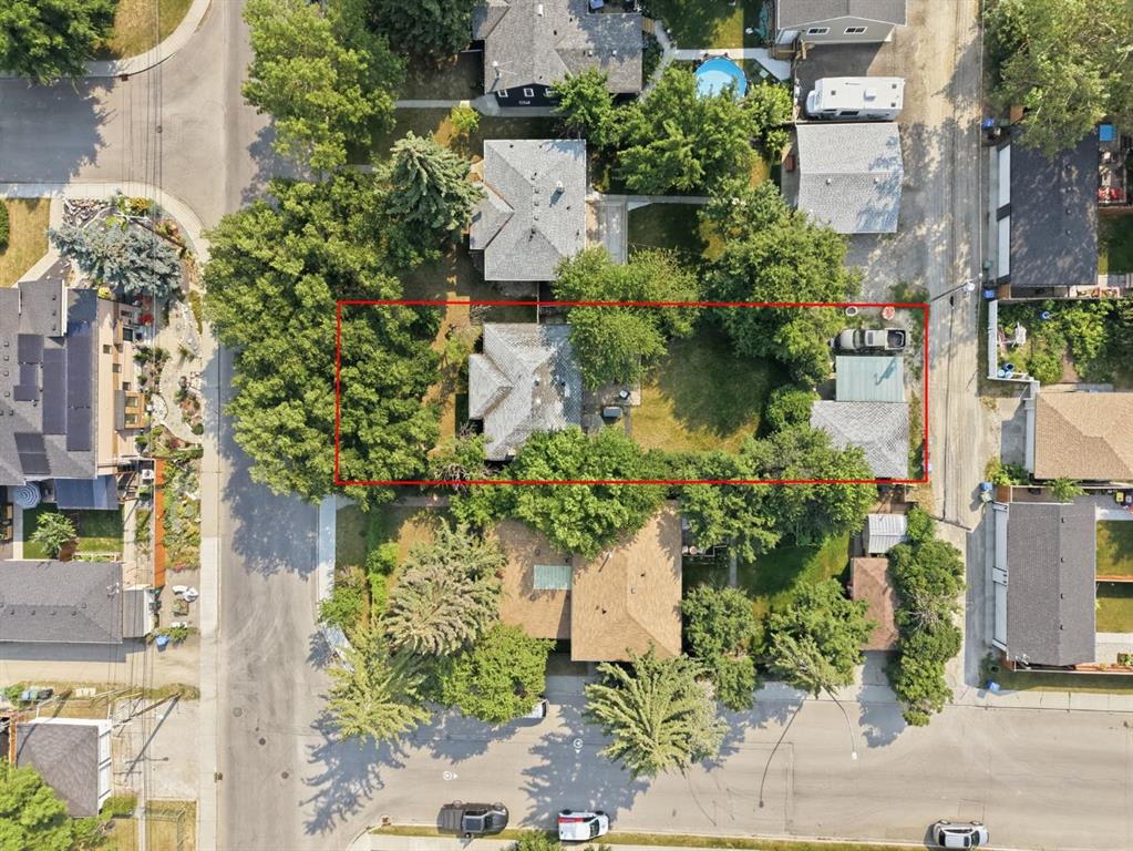 235 32 Avenue NW, A2334947, Alberta,