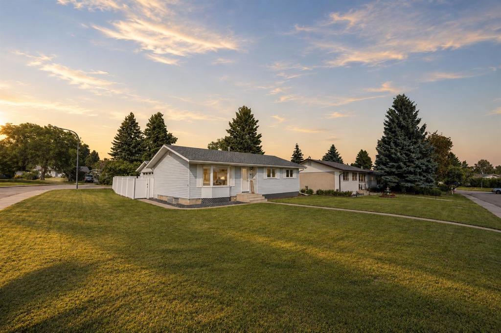 26 Otterbury Avenue , A2335005, Alberta,