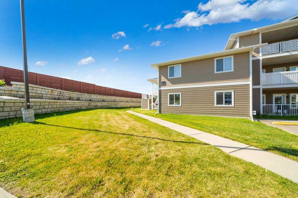 Third View of 125 Southlands Pointe SE, Southland, Medicine Hat, Alberta, T1B 0M5