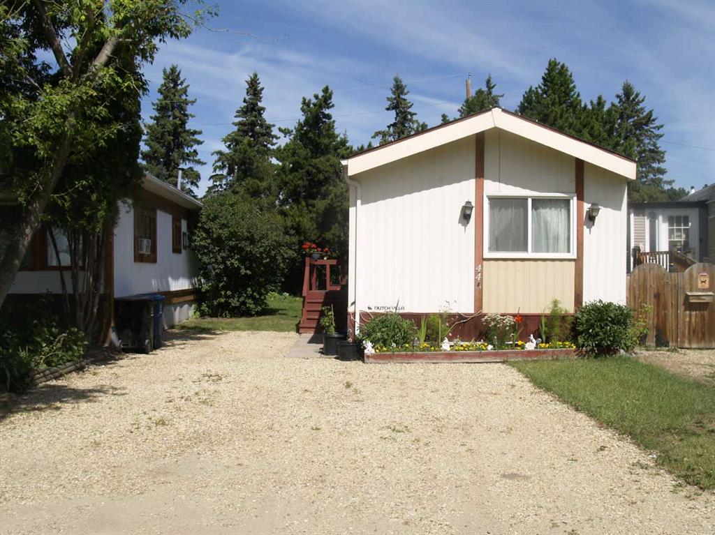 Third View of 44A, 5500 Womacks Road , Blackfalds MHP, Blackfalds, Alberta, T0M 0J0