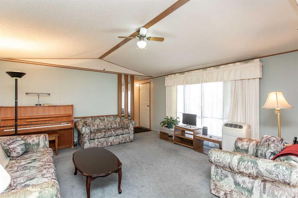 Fourth View of 44A, 5500 Womacks Road , Blackfalds MHP, Blackfalds, Alberta, T0M 0J0