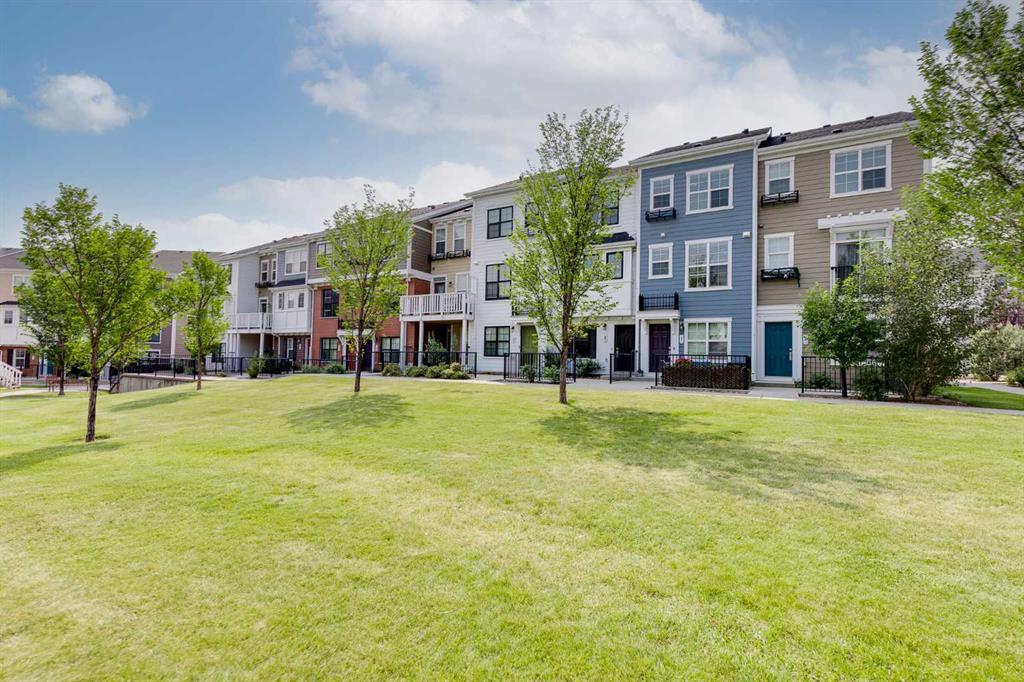 42 Sherwood Row NW, A2335101, Alberta,