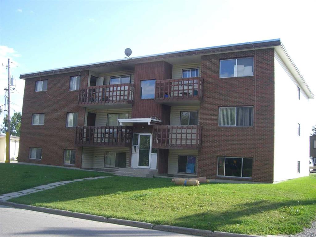 Second View of 733 44 Avenue NW, Highwood, Calgary, Alberta, T2K 0J5