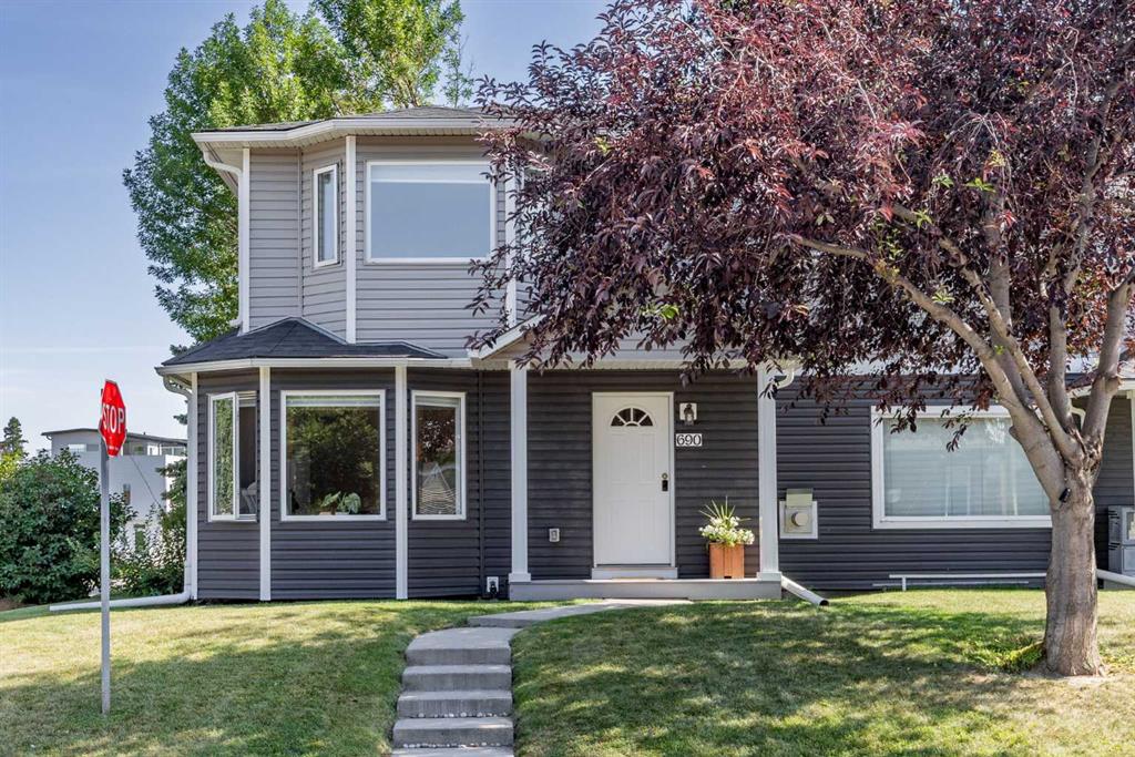 Third View of 690 Regal Park NE, Renfrew, Calgary, Alberta, T2E 0S6
