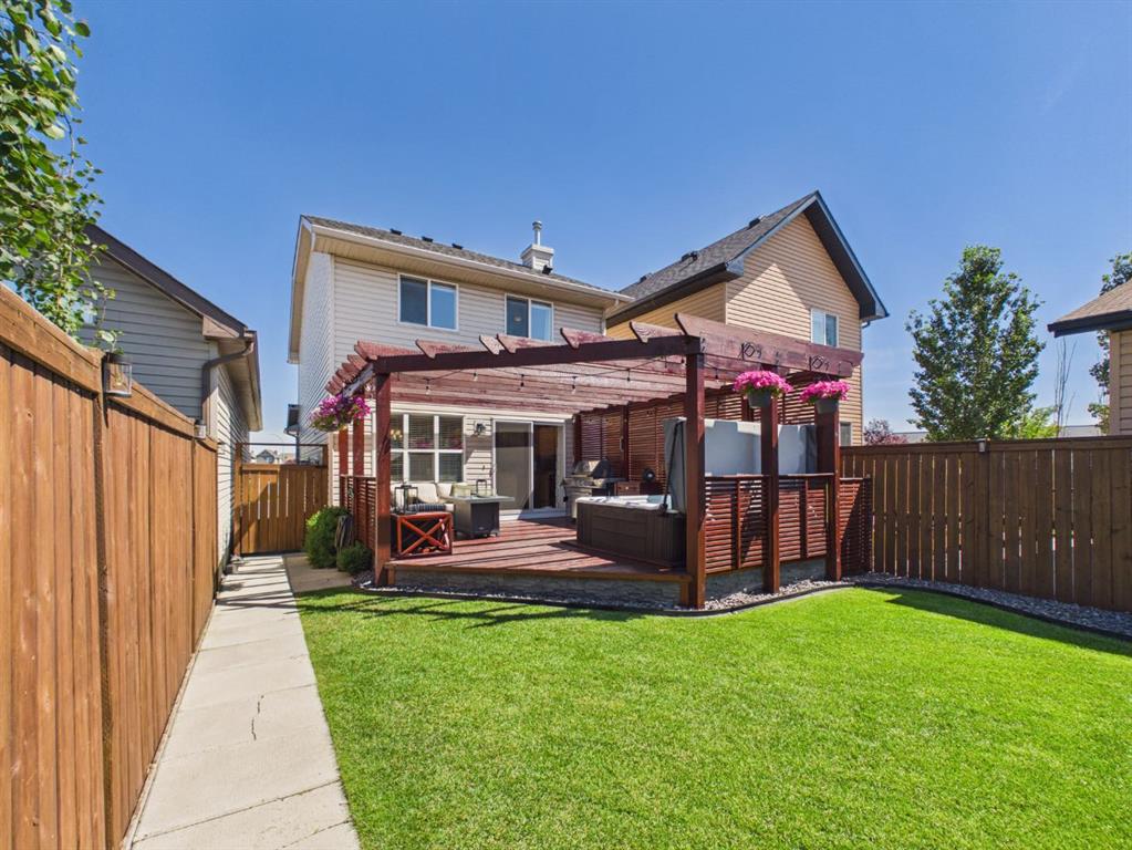 Fifth View of 2049 New Brighton Gardens SE, New Brighton, Calgary, Alberta, T2Z 4X4