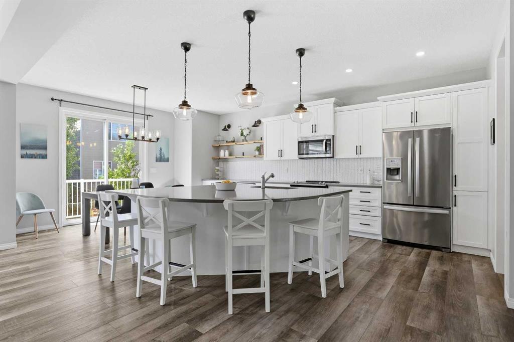 Second View of 25 Yorkville Green SW, Yorkville, Calgary, Alberta, T2X4J8