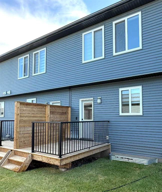 Third View of 367 Wolf River Drive SE, Wolf Willow, Calgary, Alberta, T2X 6G6