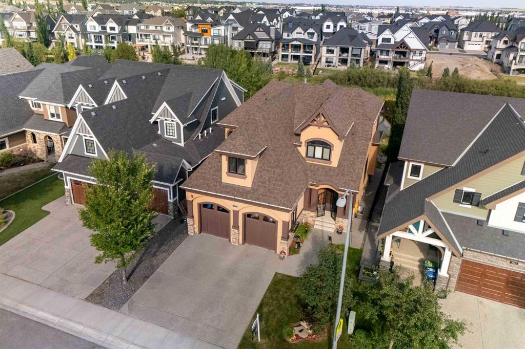 1109 Coopers Drive SW, A2335513, Alberta,