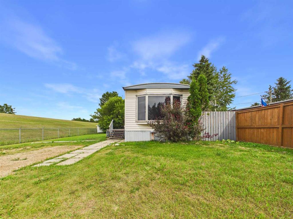 D12, 5500 Womacks  , A2335562, Alberta,