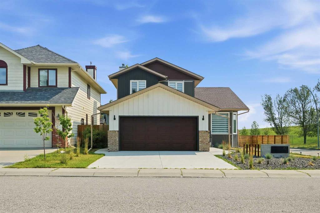 42 Sunvista Crescent SE, A2335567, Alberta,