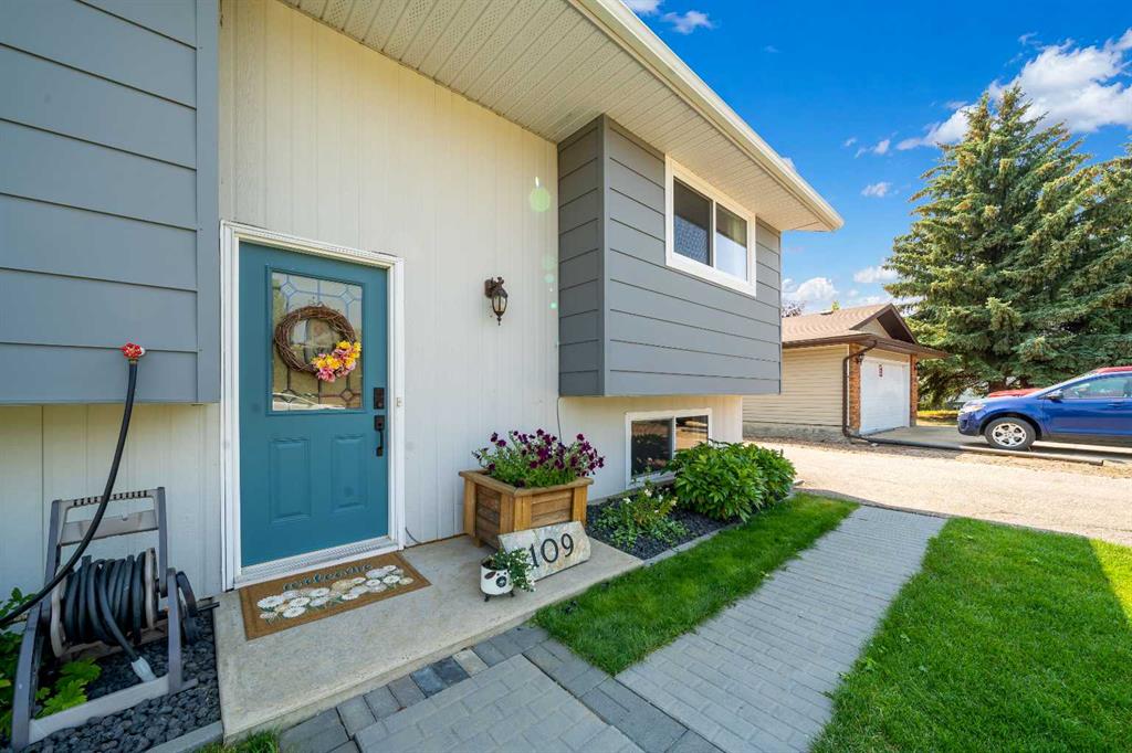 109 Centennial Park Crescent E, A2335568, Alberta,