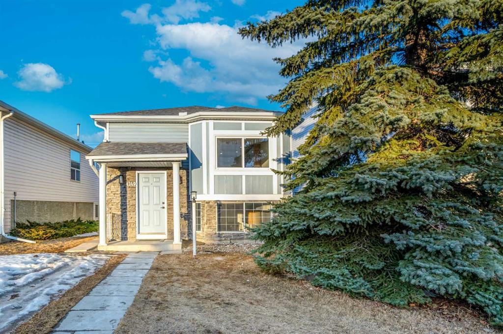4249 Catalina Boulevard NE, A2335585, Alberta,