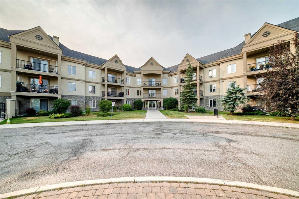 208, 30 Cranfield Link SE, A2335644, Alberta,