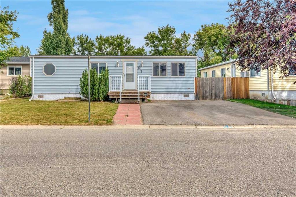 Third View of 812 Brentwood Crescent , Brentwood_Strathmore, Strathmore, Alberta, T1P 1E4
