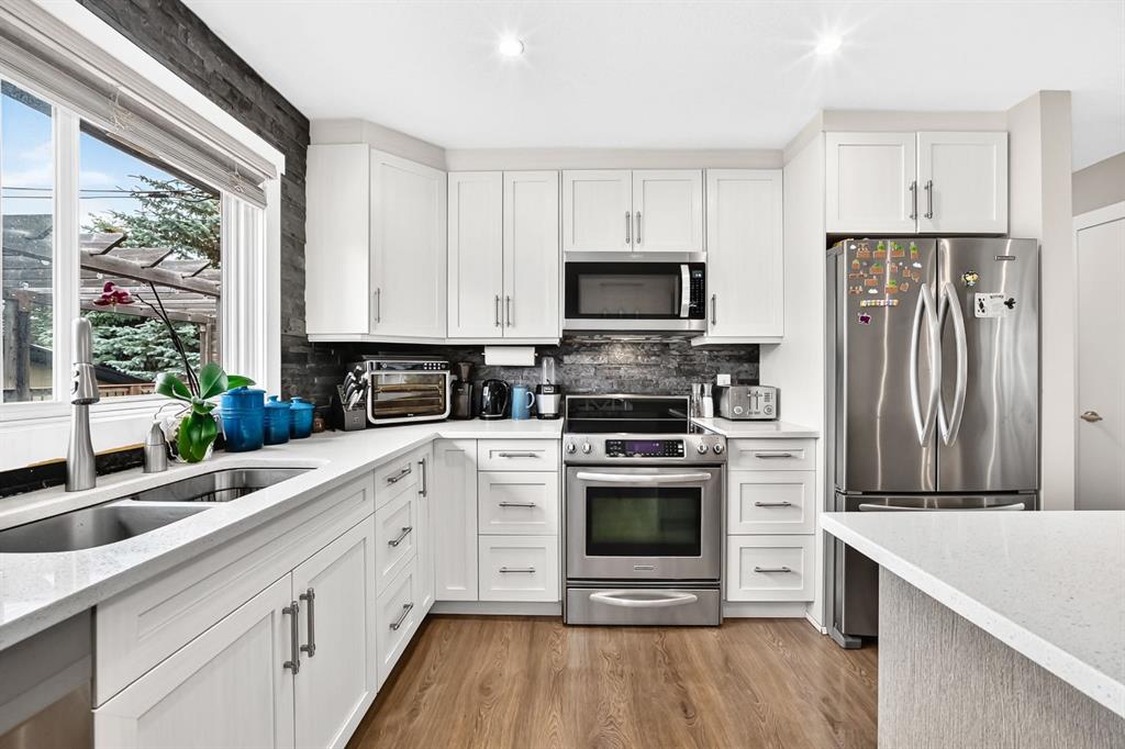Fourth View of 4824 41 Avenue SW, Glamorgan, Calgary, Alberta, T3E 1H1