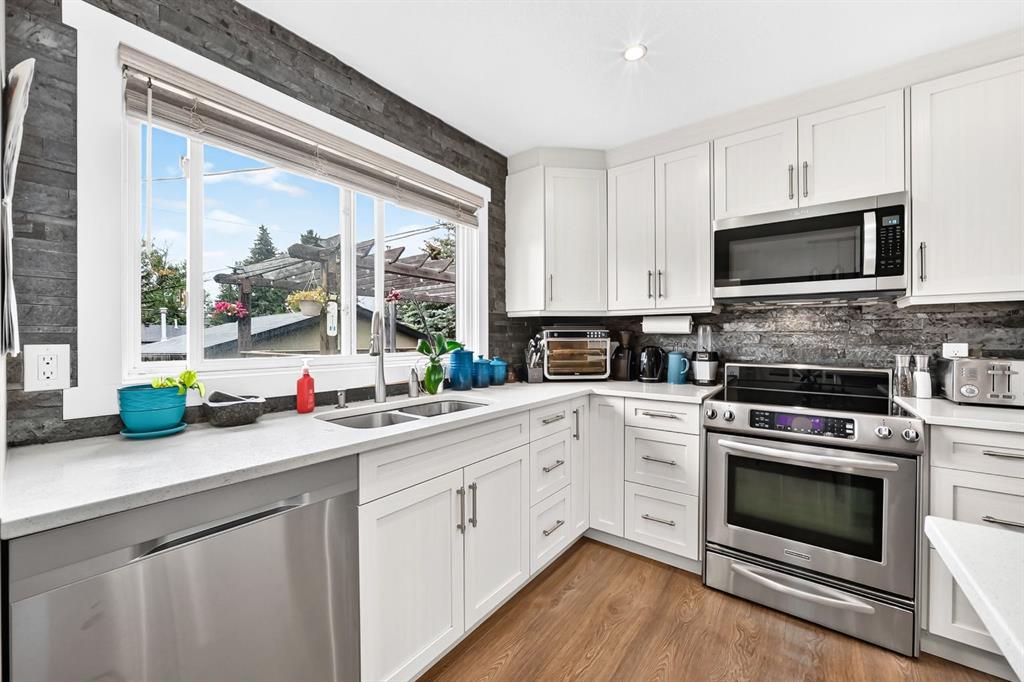 Fifth View of 4824 41 Avenue SW, Glamorgan, Calgary, Alberta, T3E 1H1