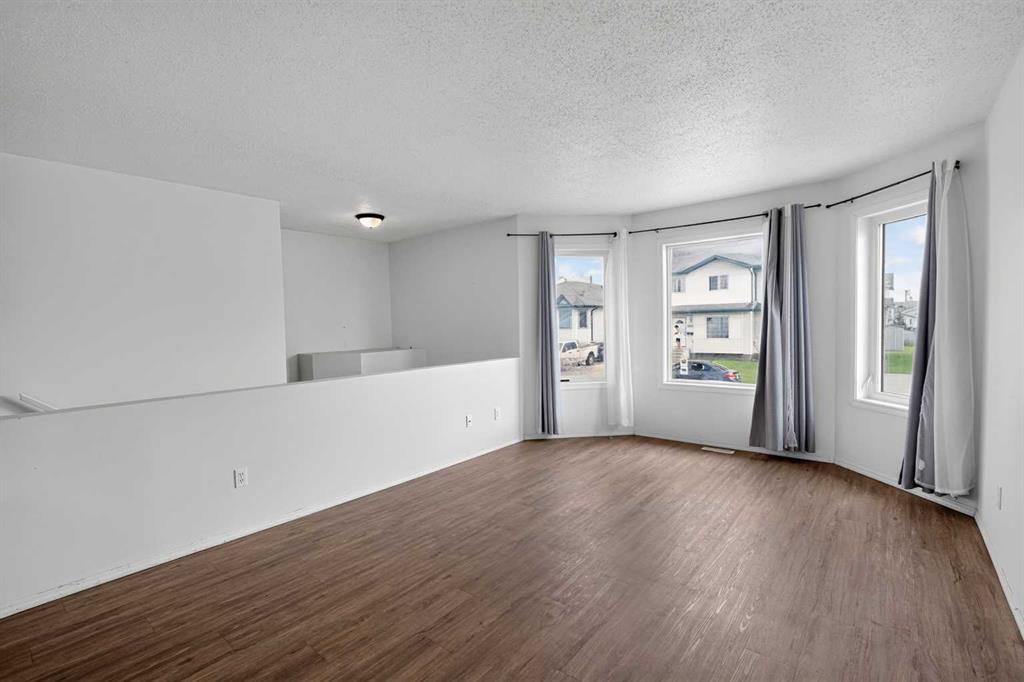Fifth View of 9216 94A Avenue , Smith, Grande Prairie, Alberta, T8V6W5