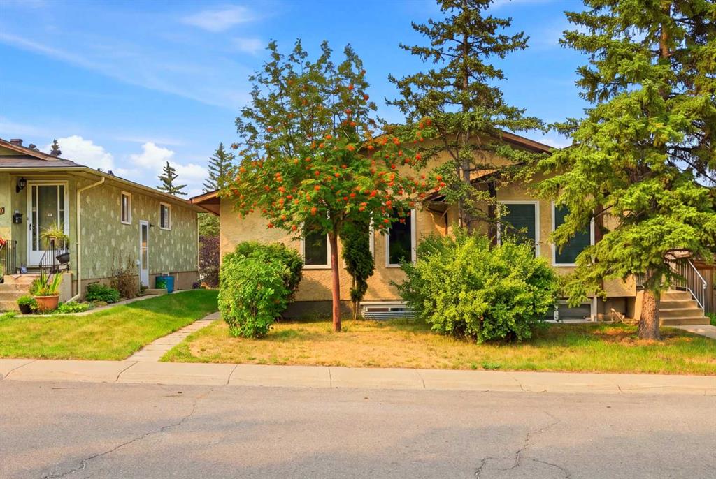 Second View of 228 Berwick Drive NW, Beddington Heights, Calgary, Alberta, T3K 1P5