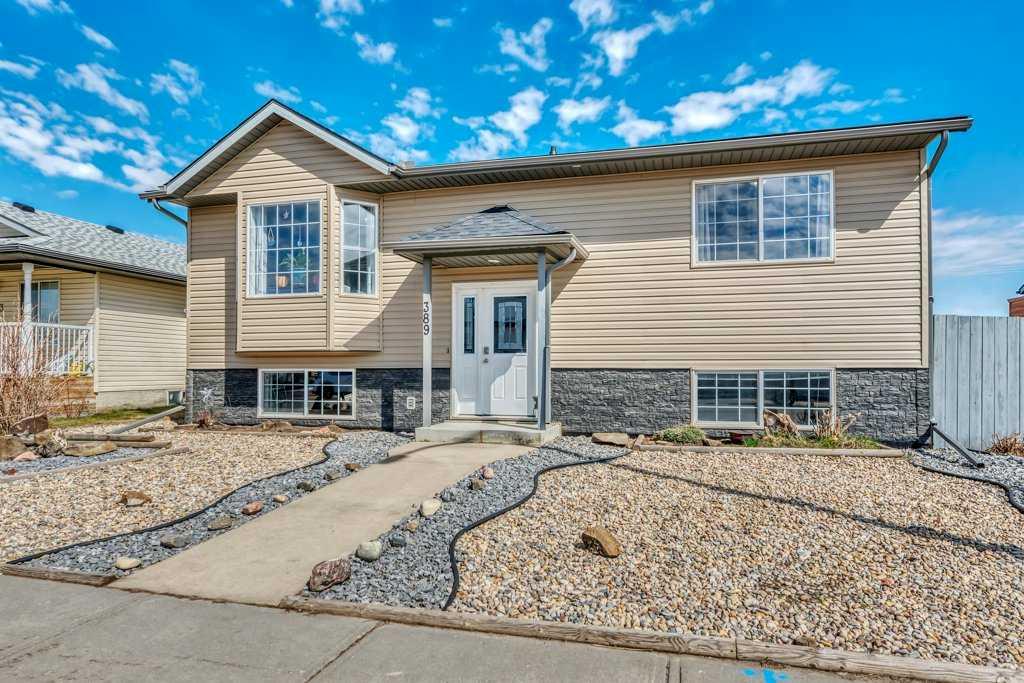 389 Strathford Crescent , A2335759, Alberta,