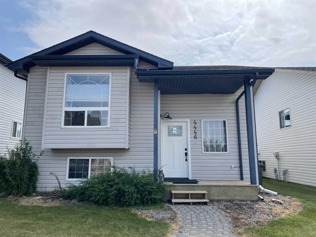4446 54A Avenue Crescent , A2335780, Alberta,