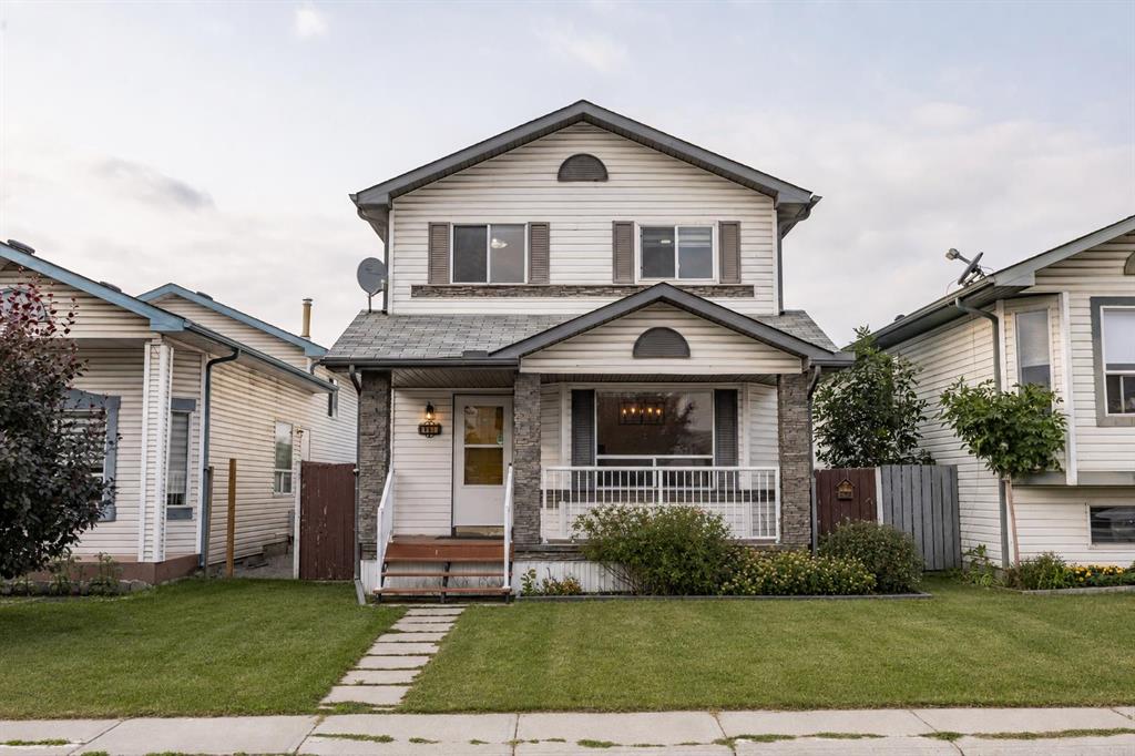133 Applemead Close SE Close , A2335852, Alberta,