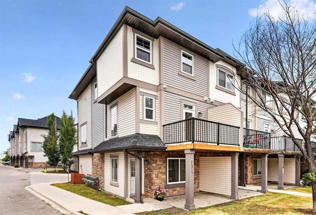 Second View of 134 New Brighton Landing SE, New Brighton, Calgary, Alberta, T2Z1C1