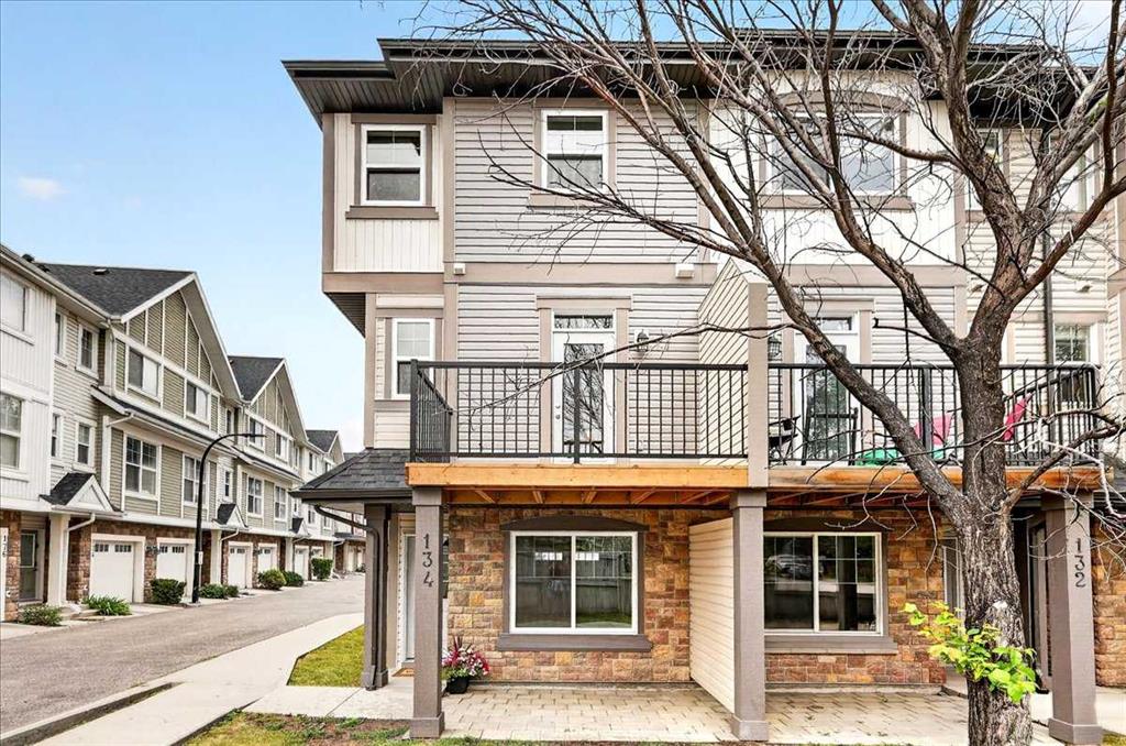 Third View of 134 New Brighton Landing SE, New Brighton, Calgary, Alberta, T2Z1C1