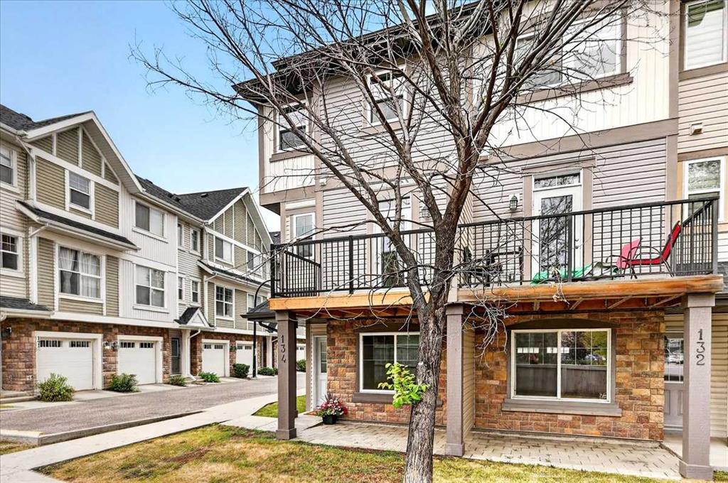 Fourth View of 134 New Brighton Landing SE, New Brighton, Calgary, Alberta, T2Z1C1