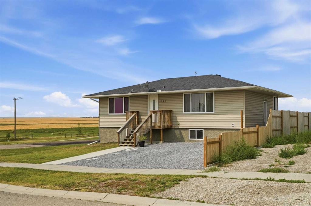 Third View of 301 3rd Street W, NONE, Standard, Alberta, T0J3G0