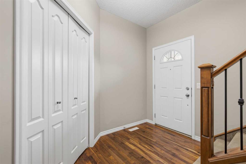 Fifth View of 107 Brightonstone Common SE, New Brighton, Calgary, Alberta, T2Z 0K4