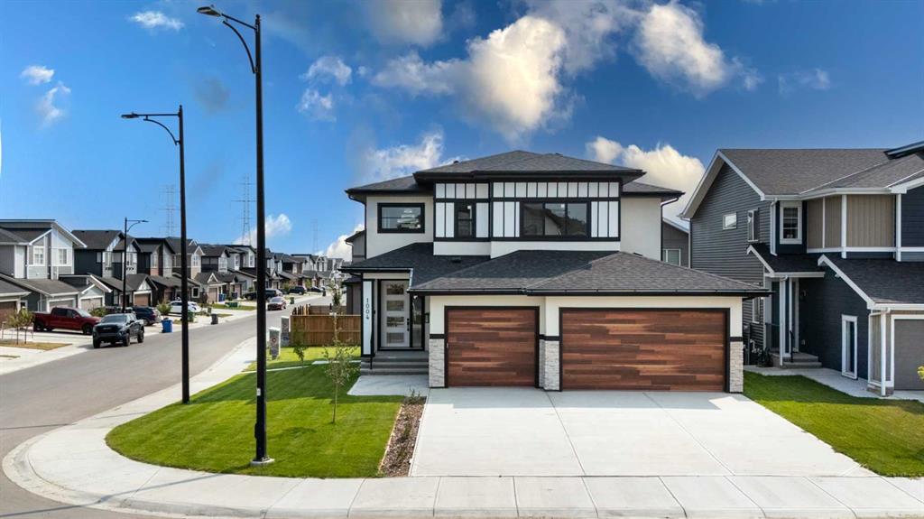 1004 waterford Drive , A2335891, Alberta,