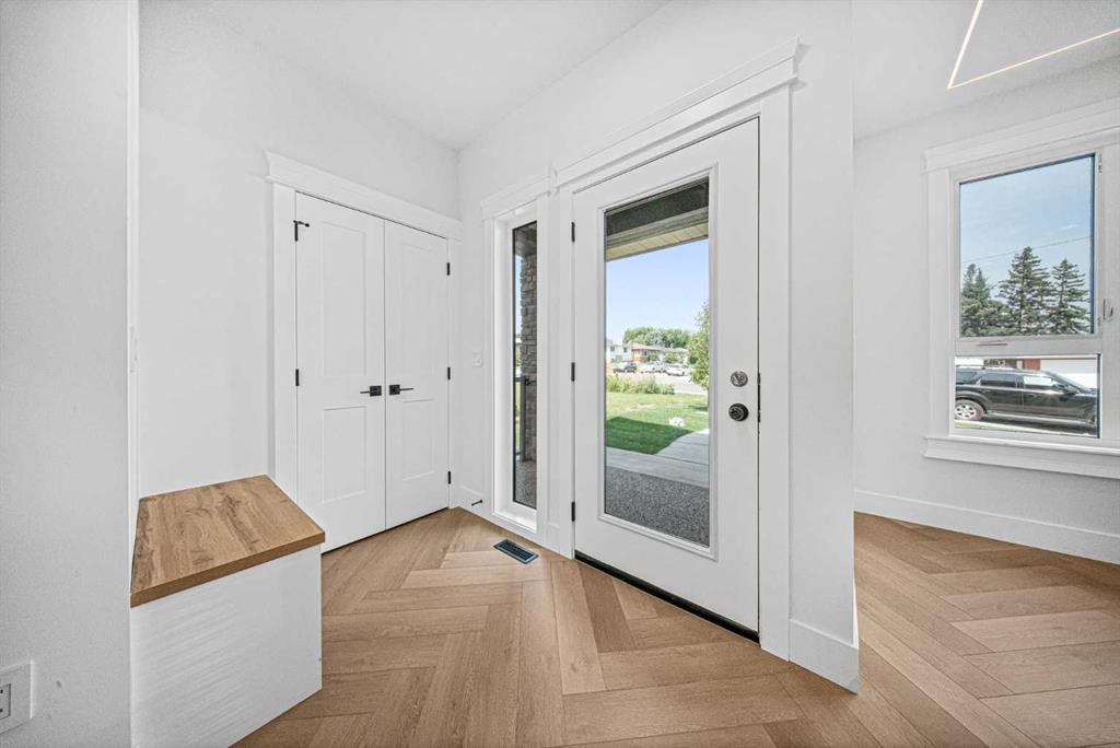 Fifth View of 119 42 Avenue NE, Highland Park, Calgary, Alberta, T2E2N5