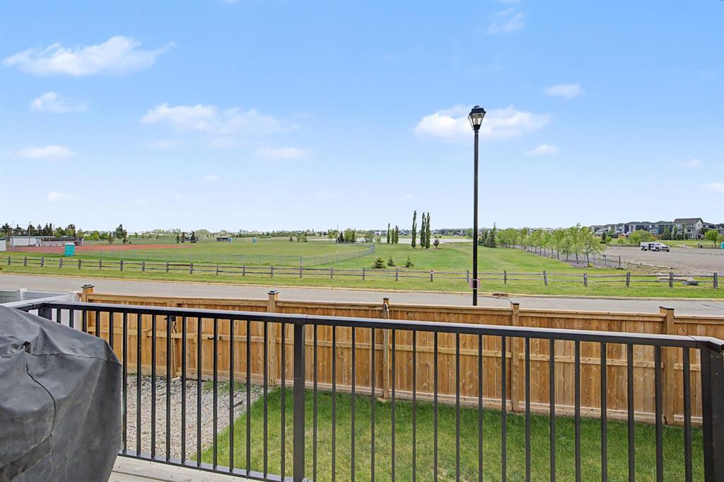 Fifth View of 1340 Lackner Boulevard , NONE, Carstairs, Alberta, T0M 0N0