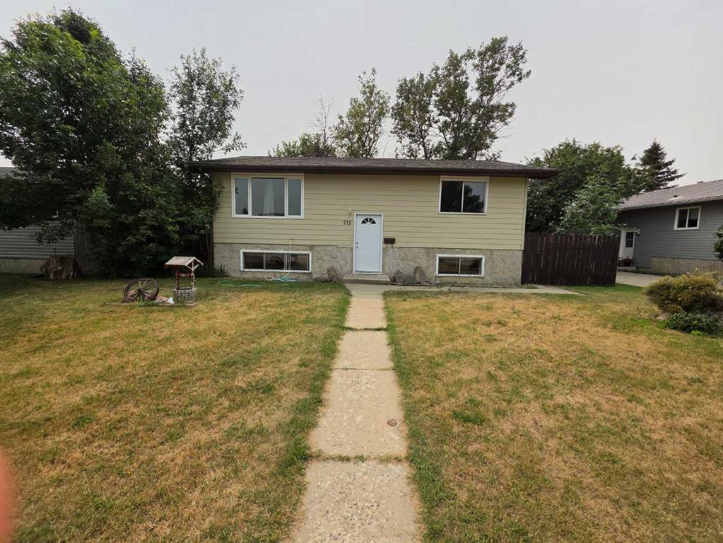 715 Rosewood Avenue , A2335955, Alberta,